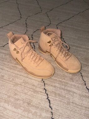 Jordan - Women’s Air Jordan 12 Retro - US8